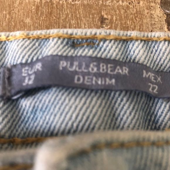 PUll & BEAR jeans Eur size 32 - Picture 2 of 4